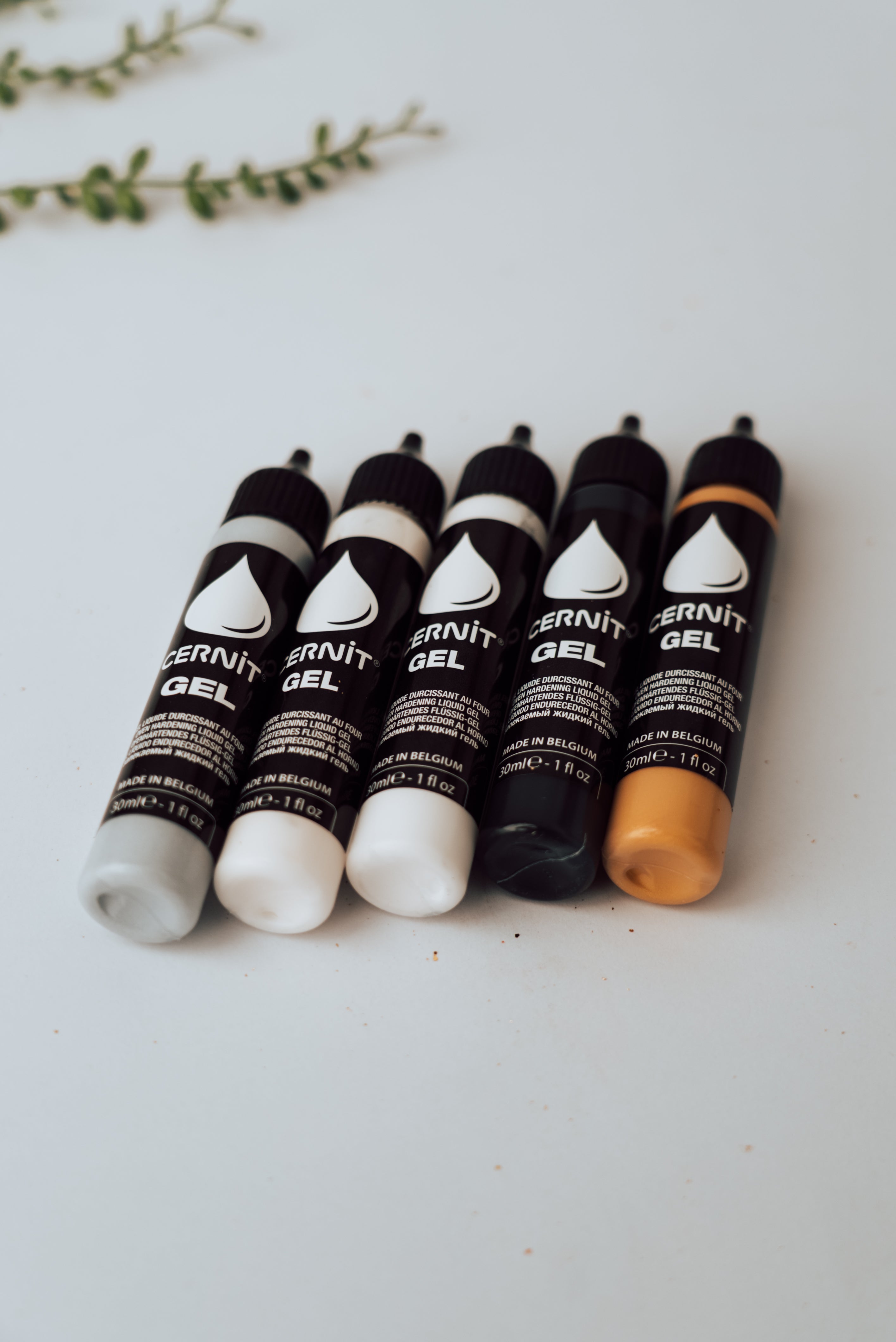 Liquid clay Cernit