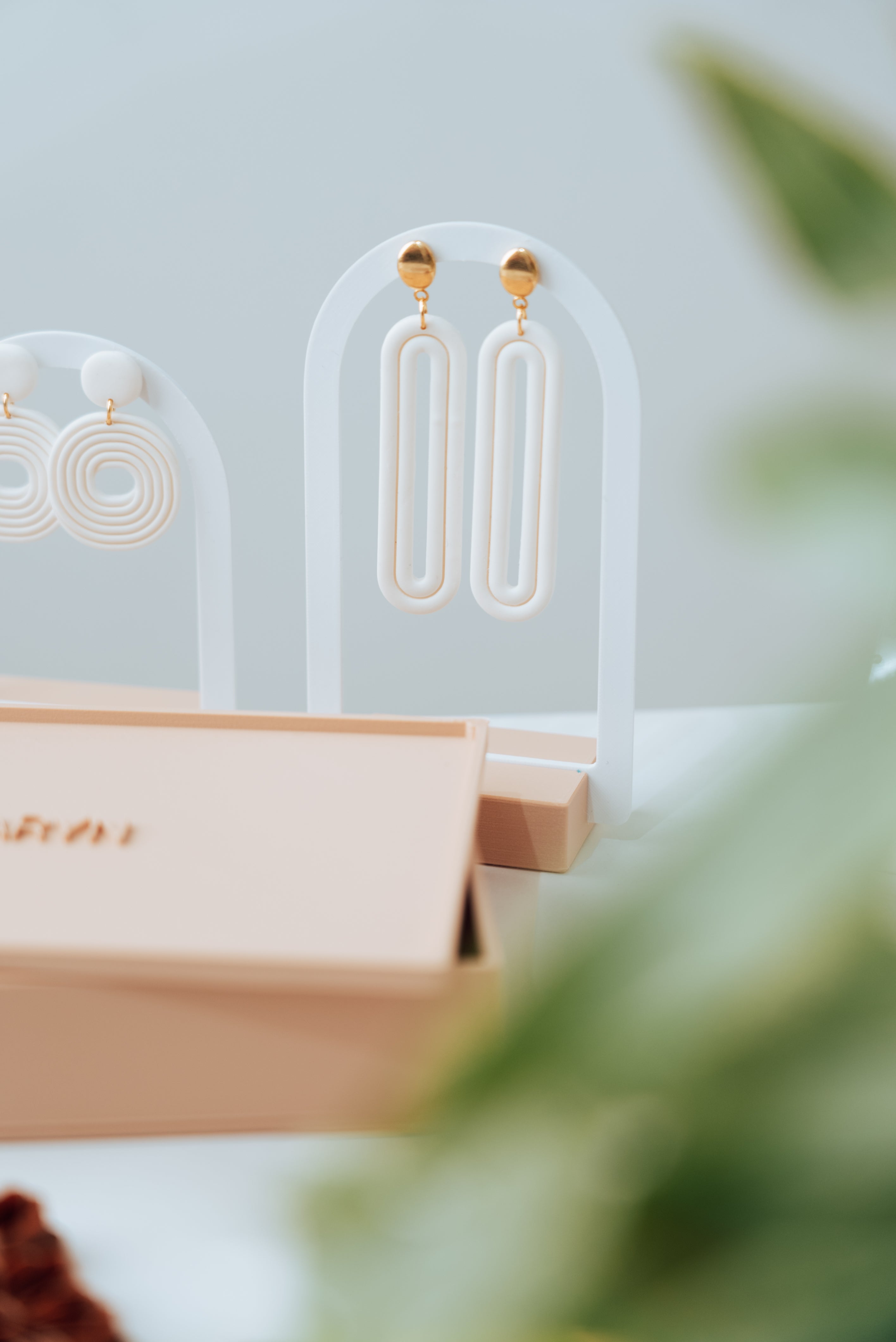 "Walk the line" claycutter