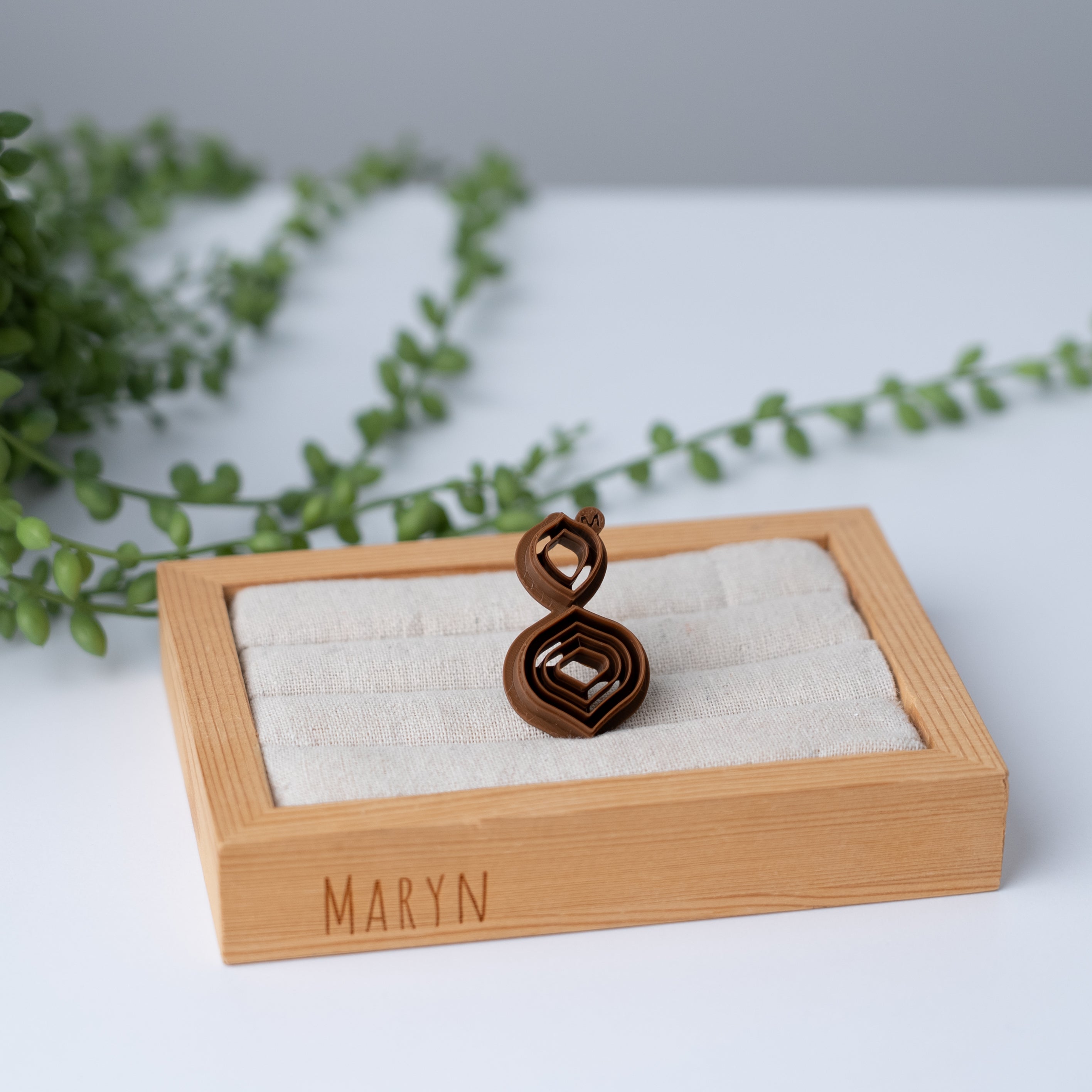 “Marilyn" claycutter