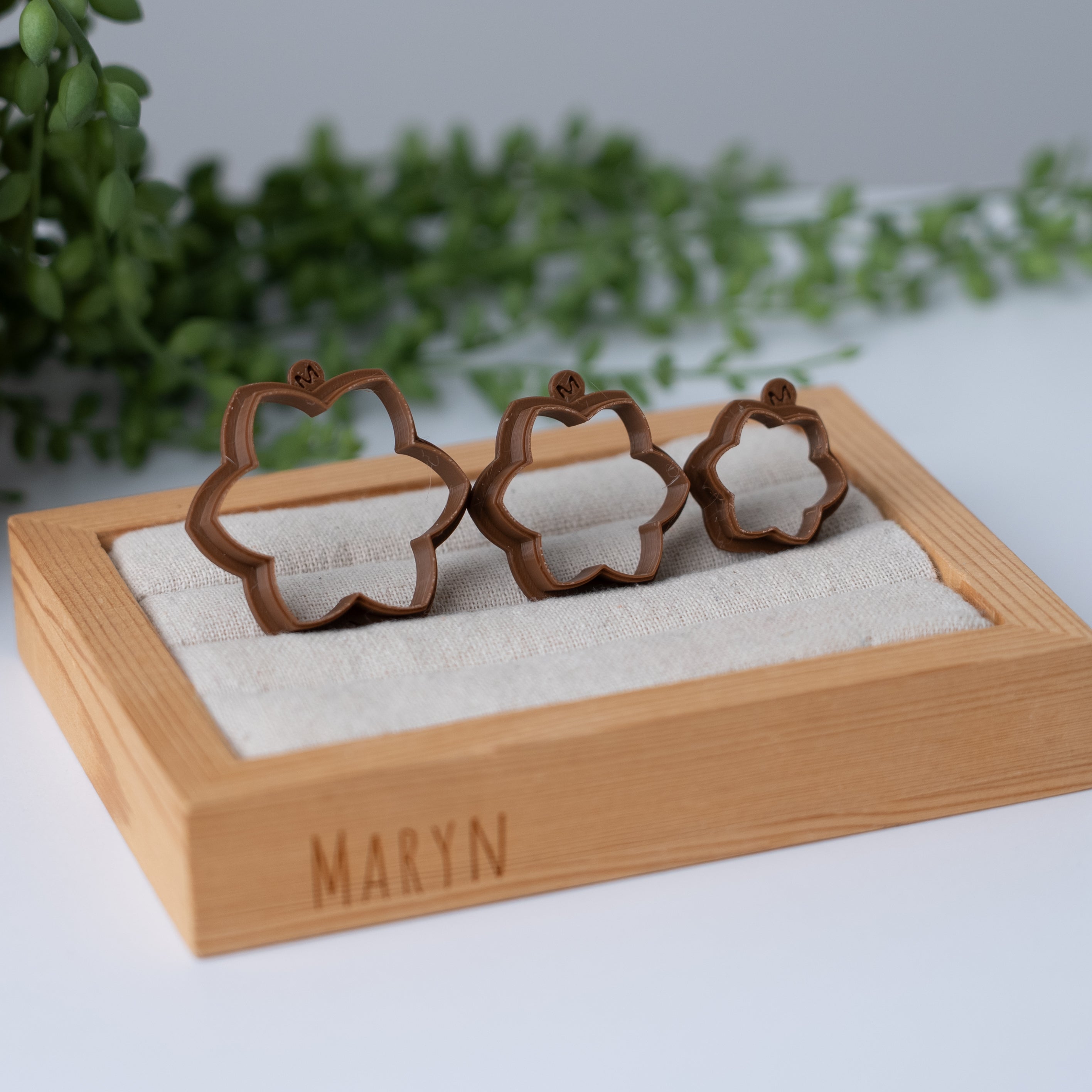 "Flat flower" set claycutters