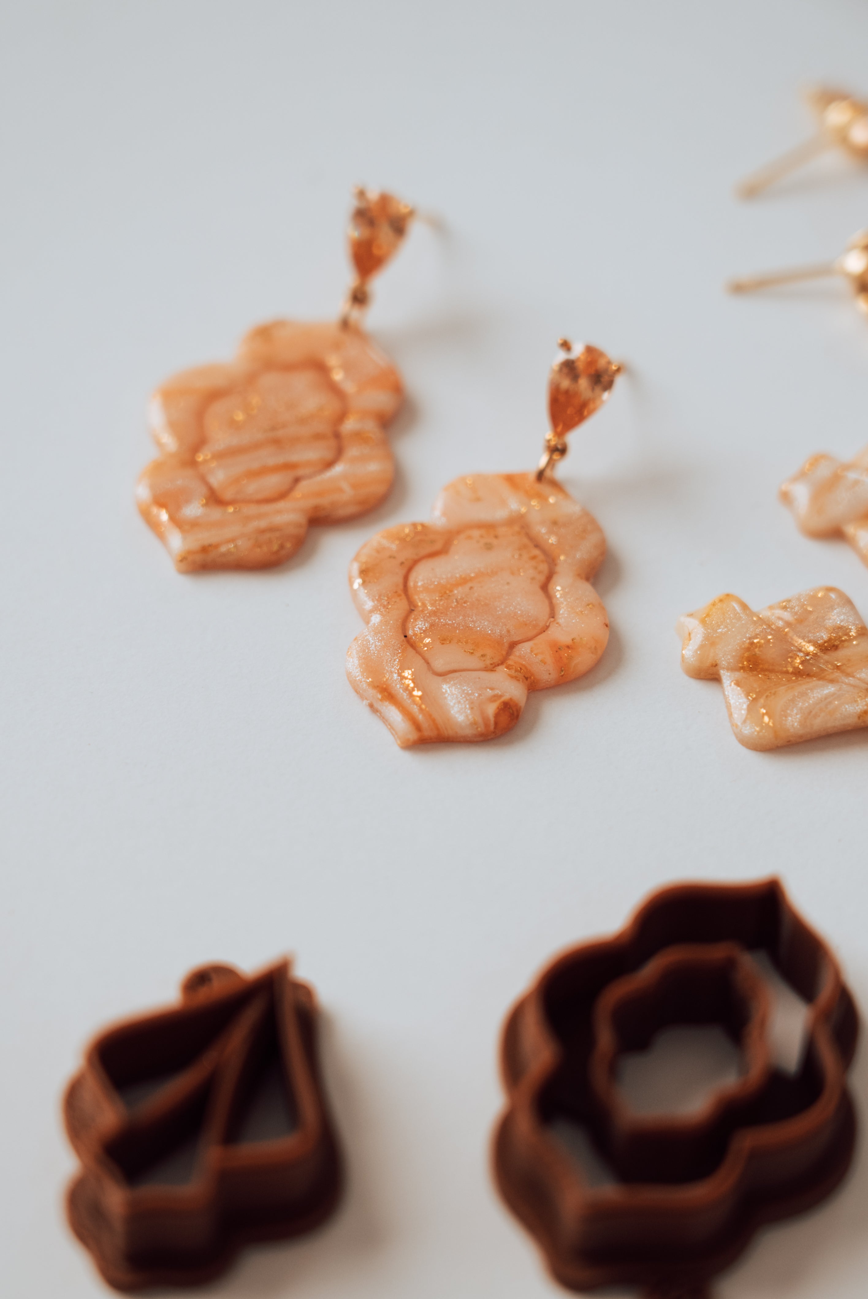 "Gambito de la Reina" claycutter