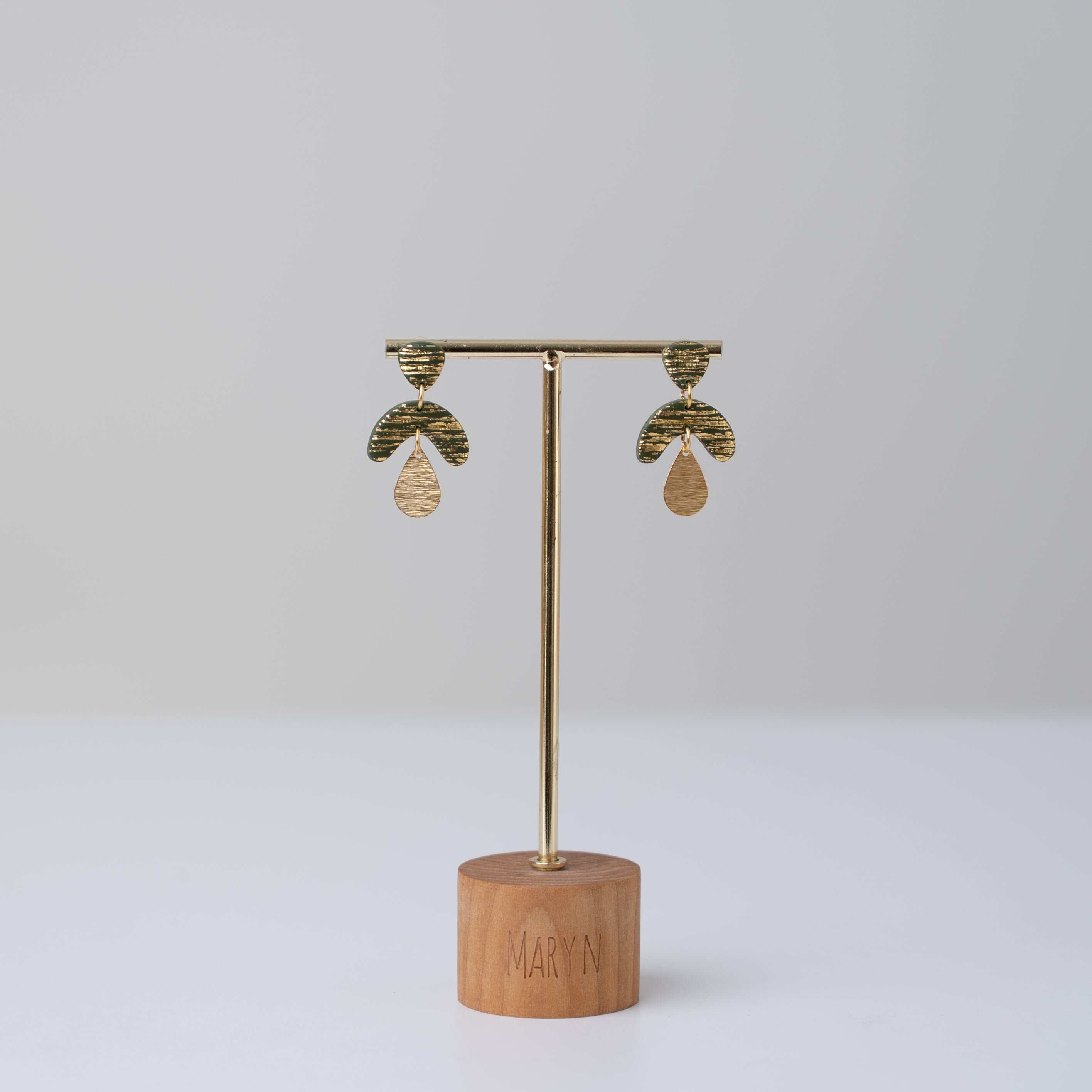 “Romance” claycutter