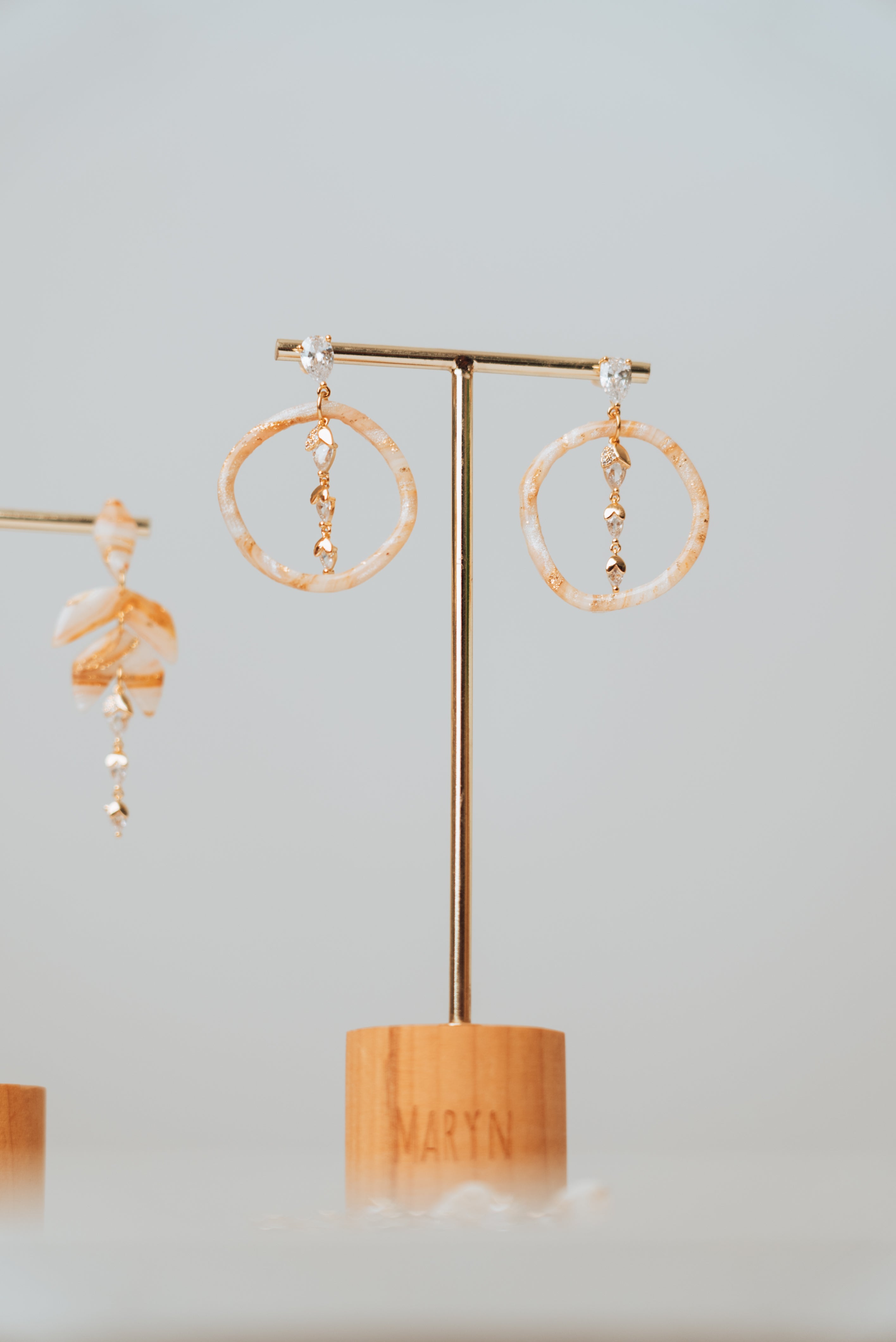 Zirkonia-Tropfen (mehrere Farben erhältlich, pro Paar)