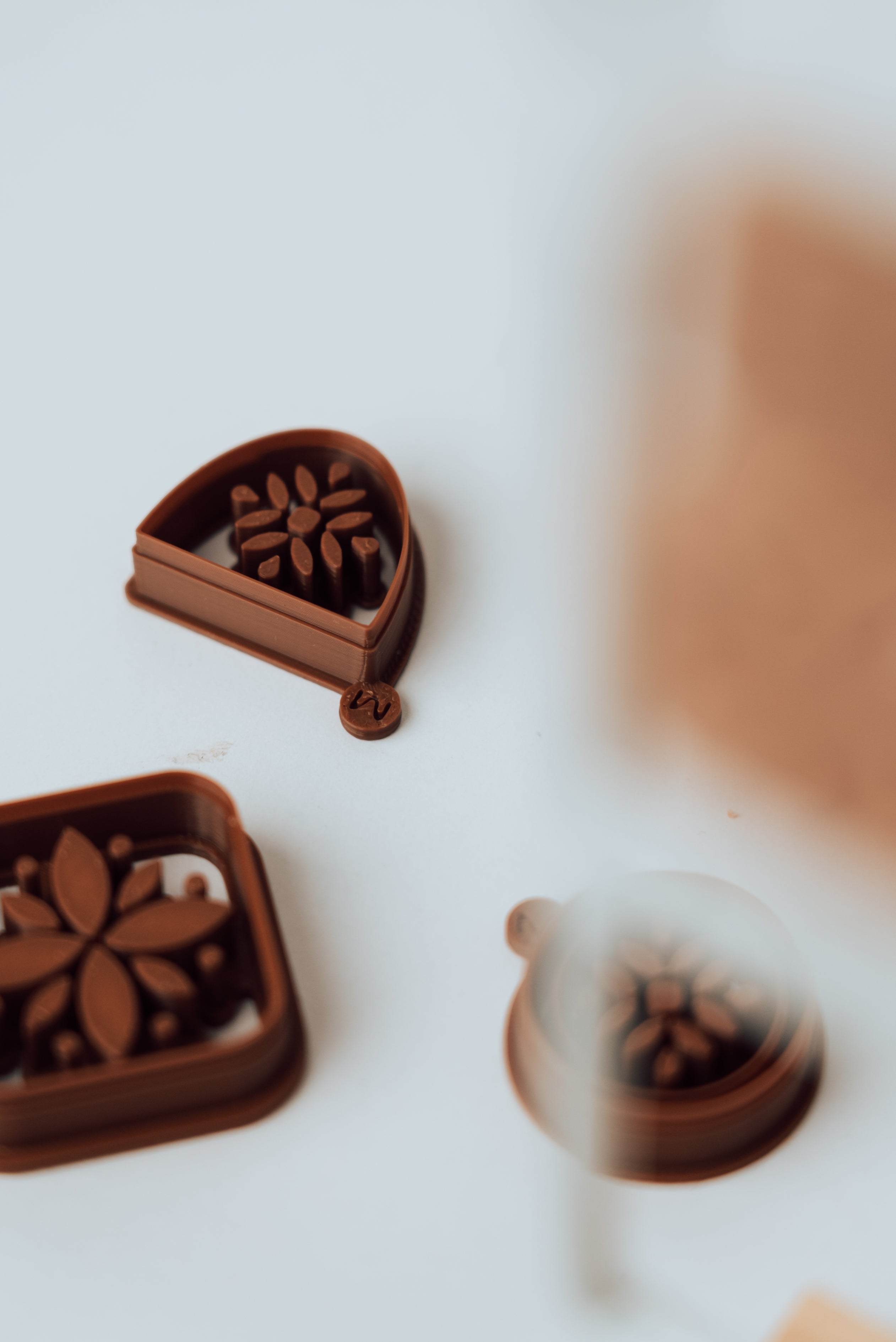 "Narla" (Earth collection) claycutter