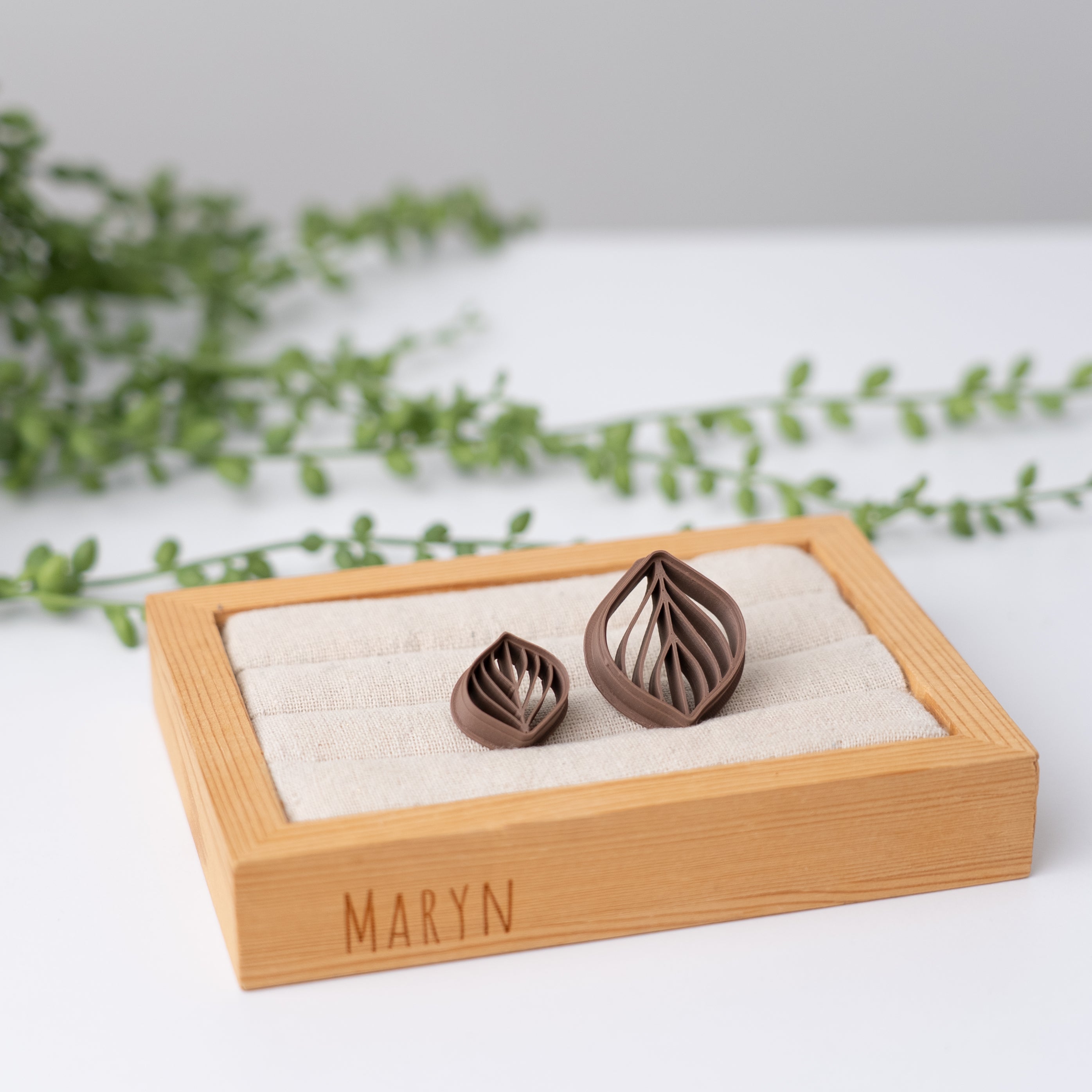 "Lush Lola" claycutter