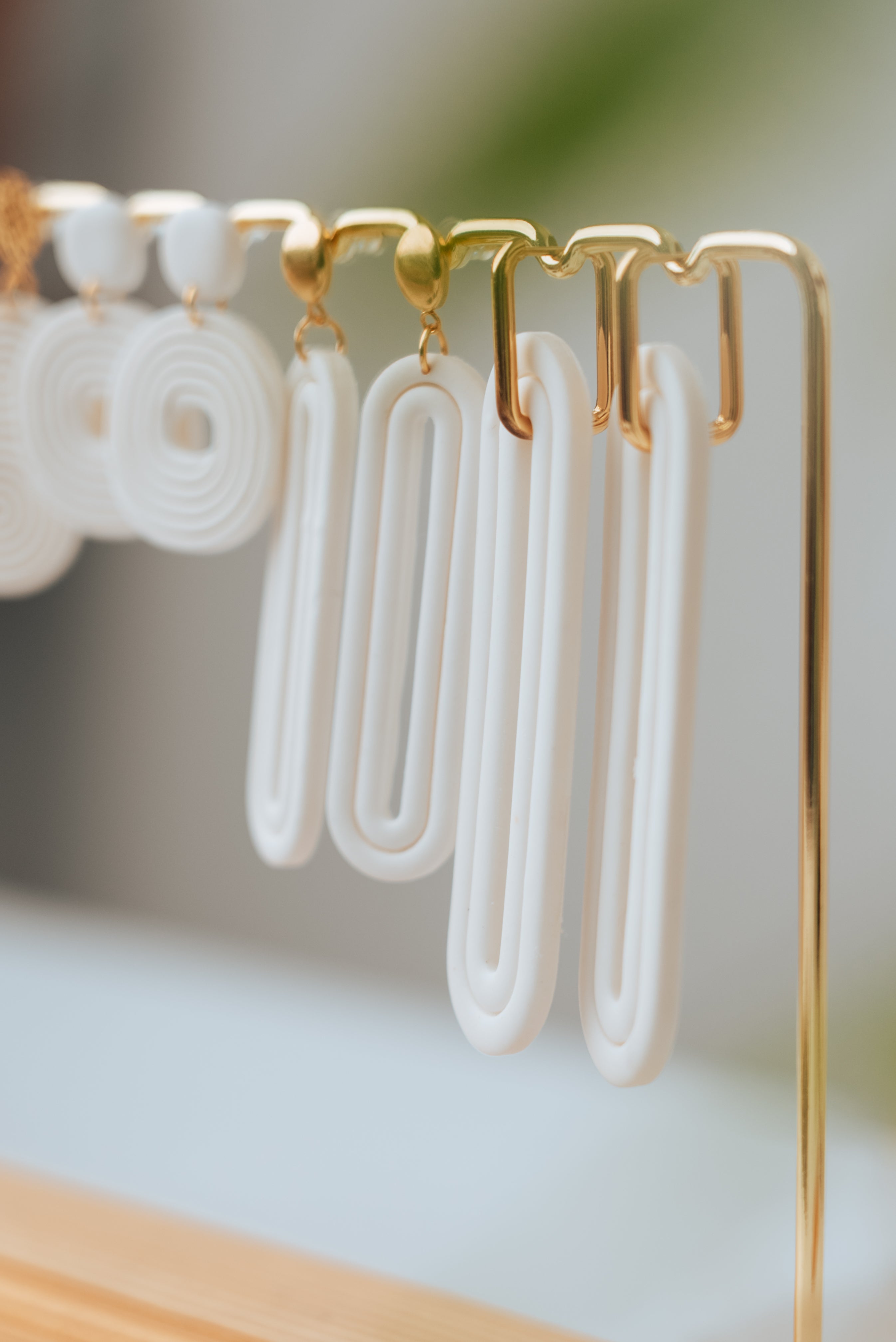 "Walk the line" claycutter