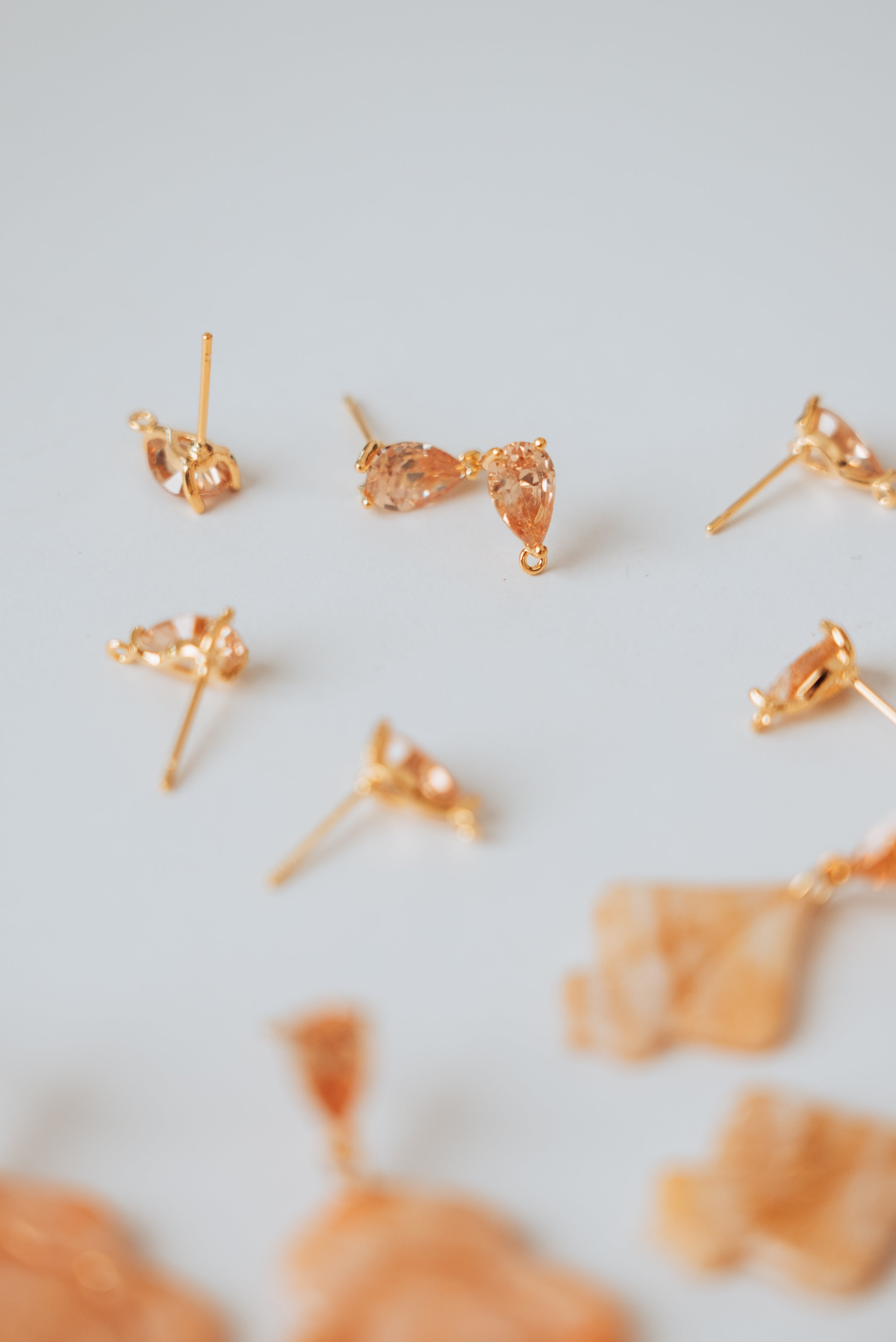 Zirkonia-Tropfen (mehrere Farben erhältlich, pro Paar)