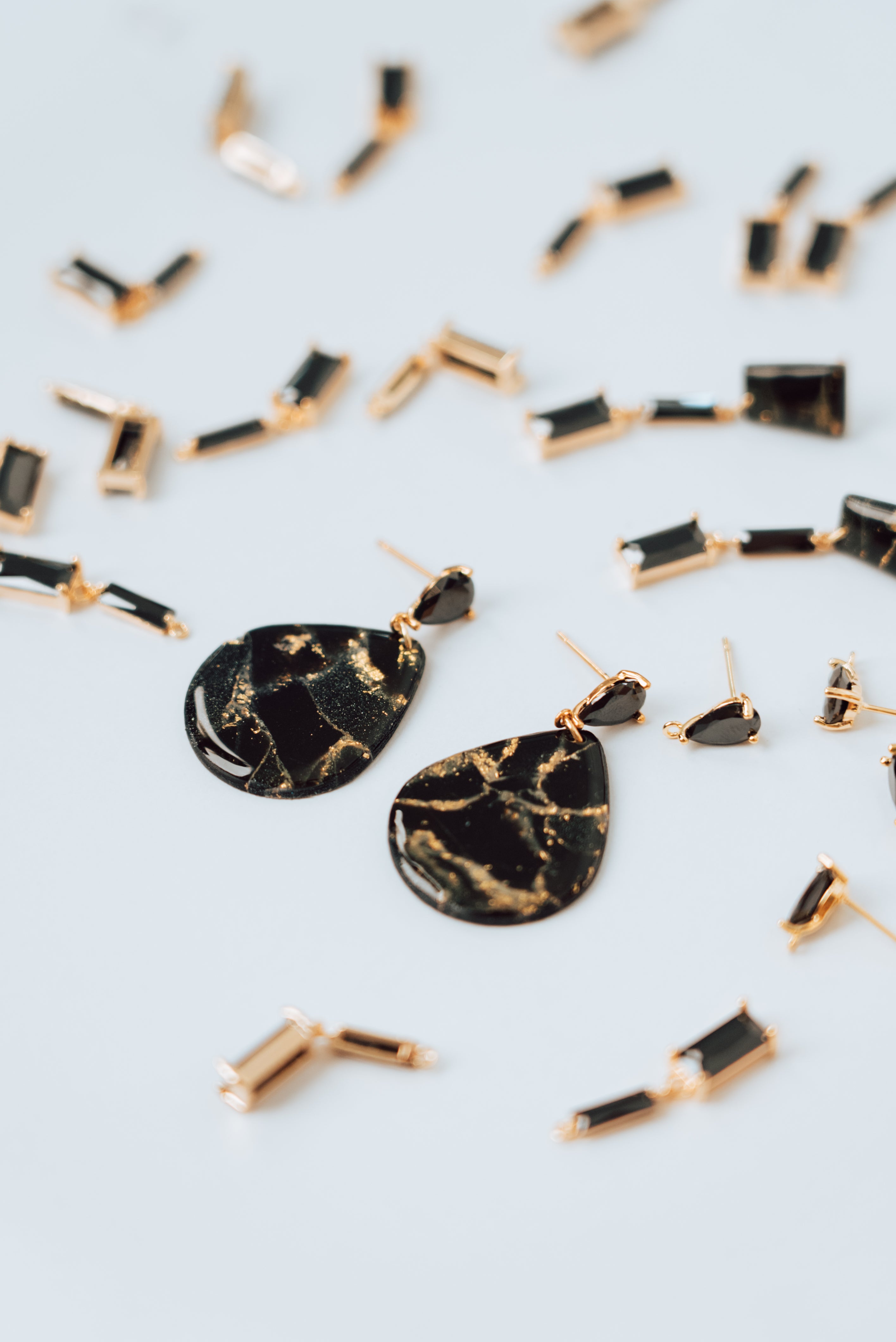 Zirkonia-Tropfen (mehrere Farben erhältlich, pro Paar)