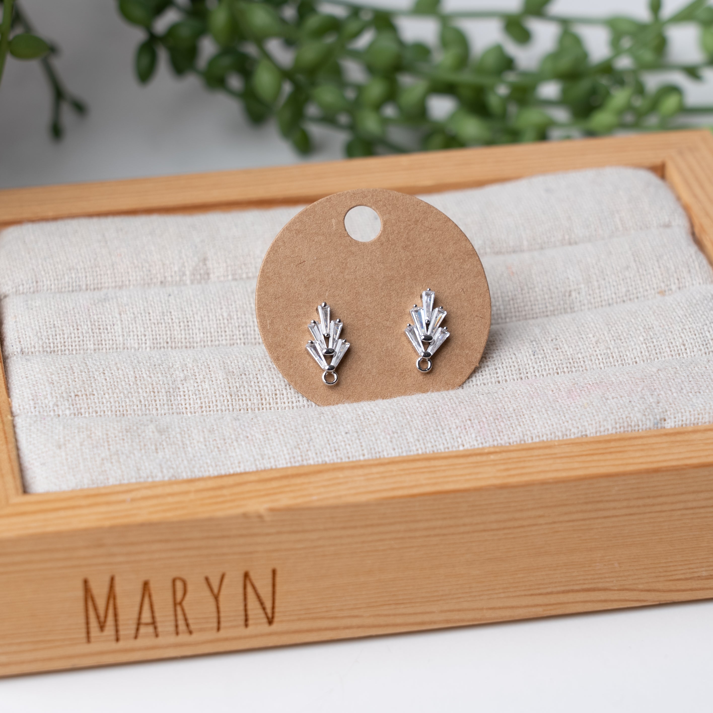 Earring topper zirconia Queens (per pair)