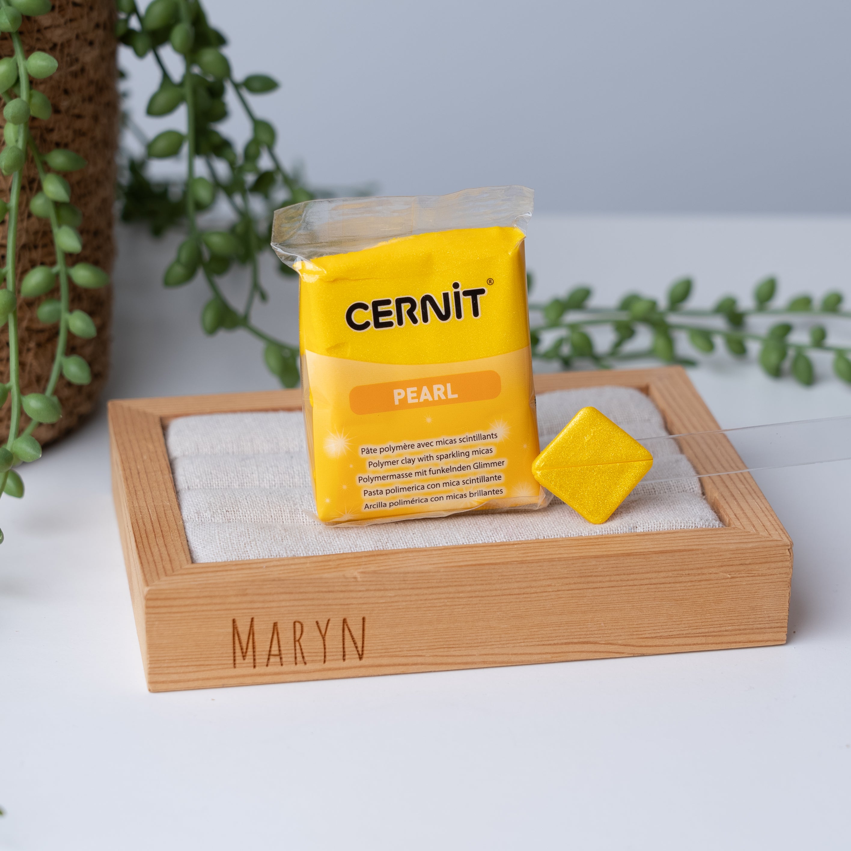 „Gelbe“ Perlmutt-Polymermasse