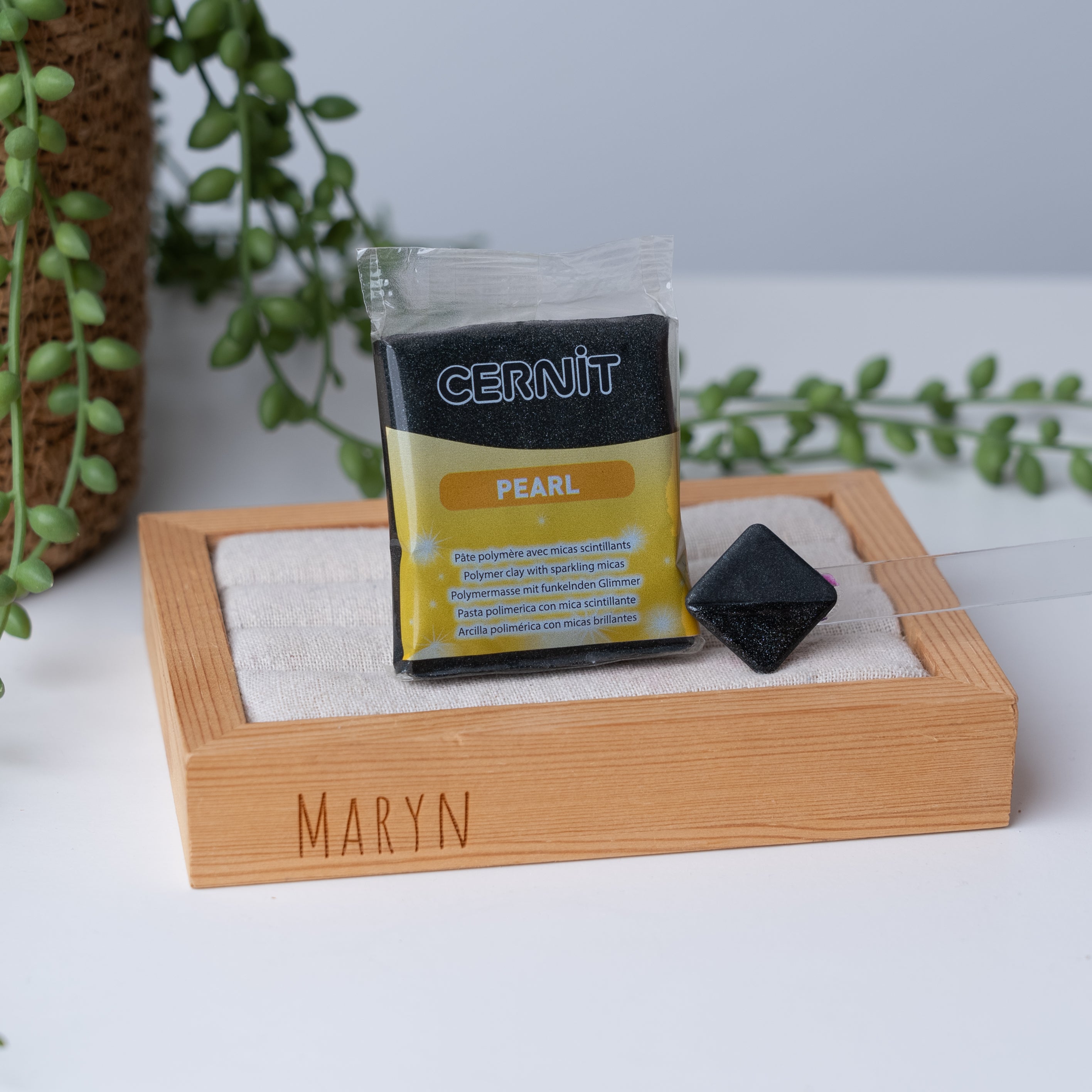 „Schwarzer“ Perlmutt-Polymerton