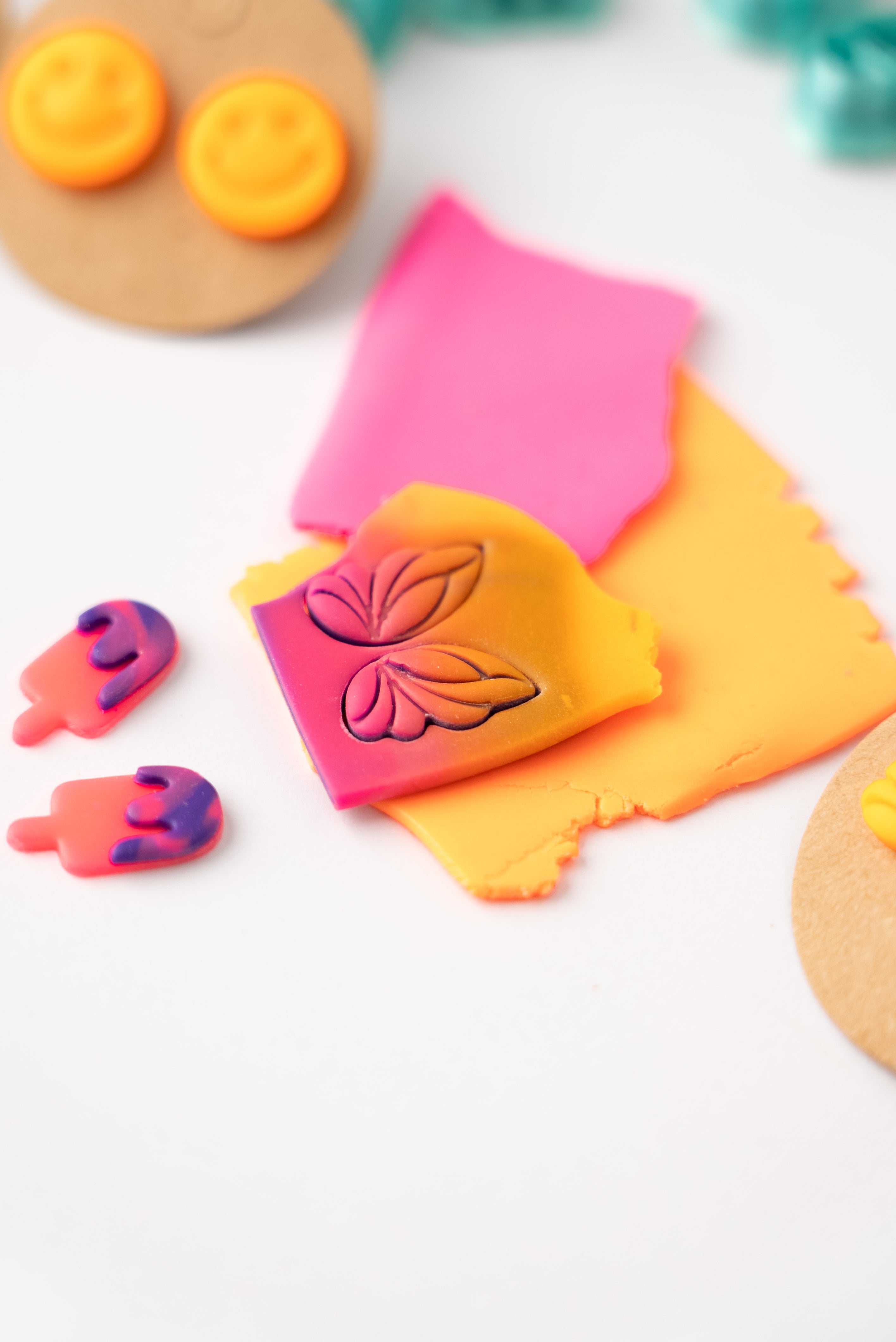 "Funky Fluo" DIY box for Kids&Teens