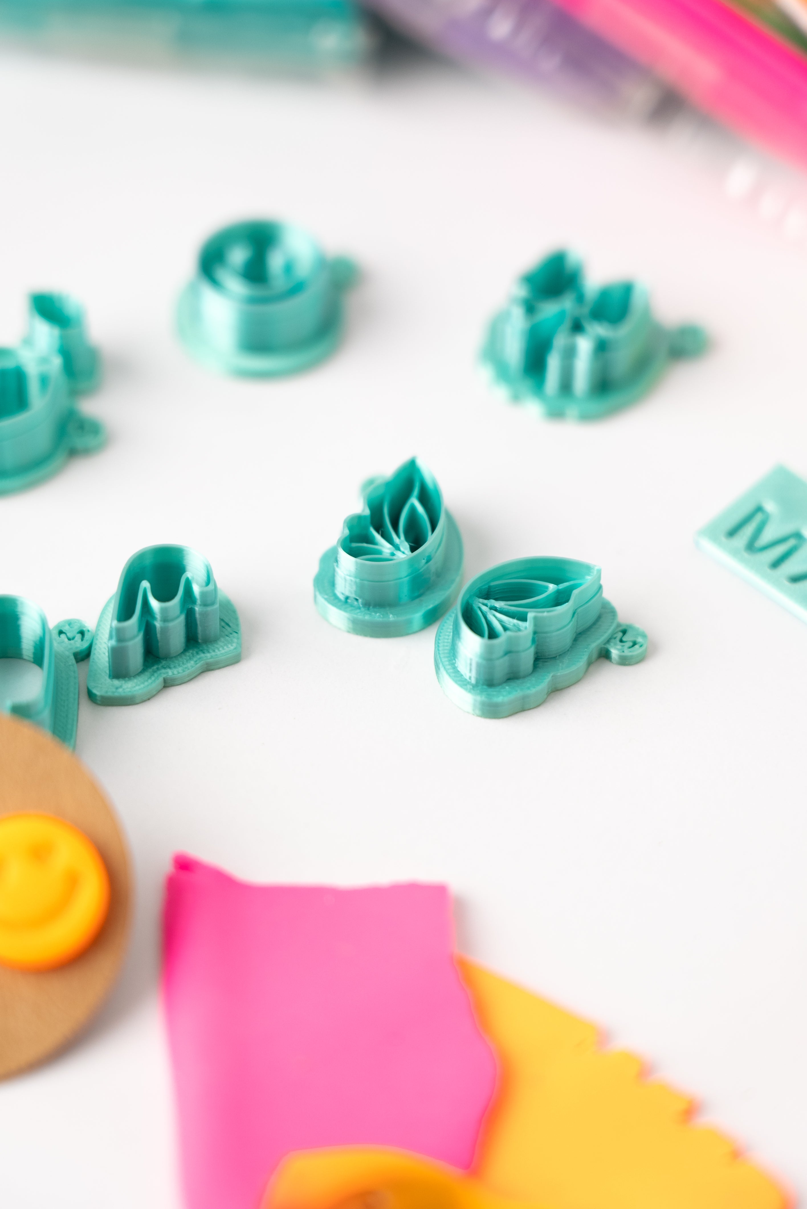 "Funky Fluo" DIY box for Kids&Teens