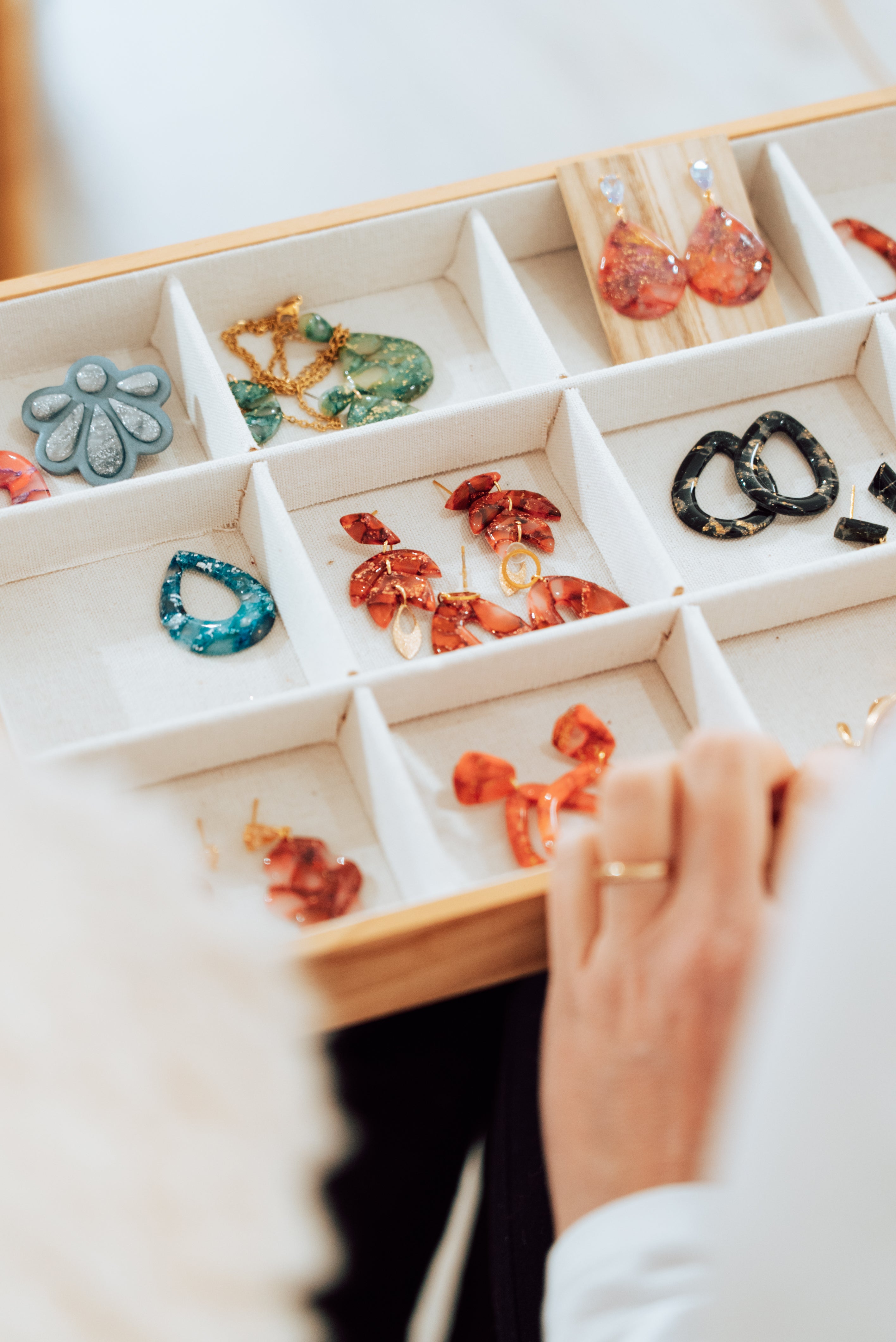 Demo Date "Marble Techniques"