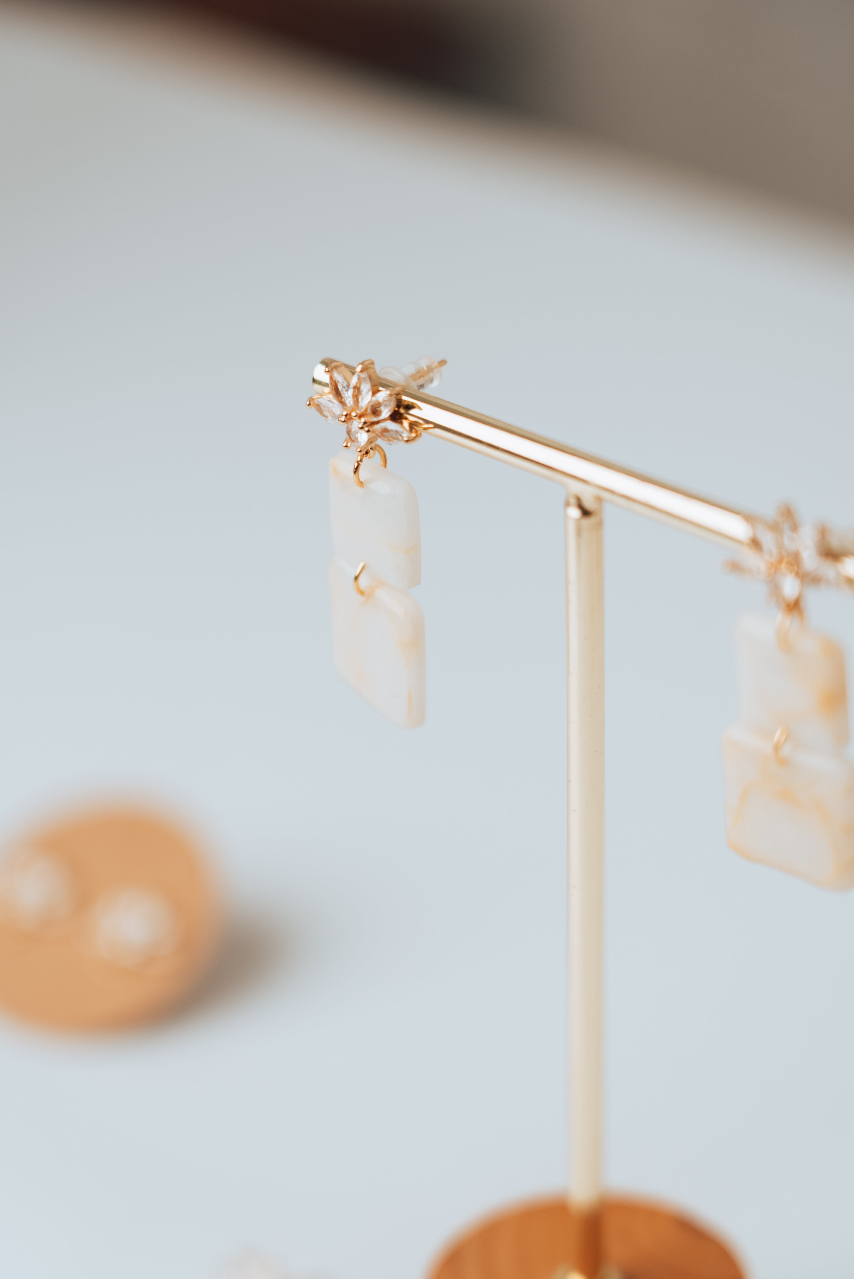 Oorbeltopper zirkonia semi flower (per paar)