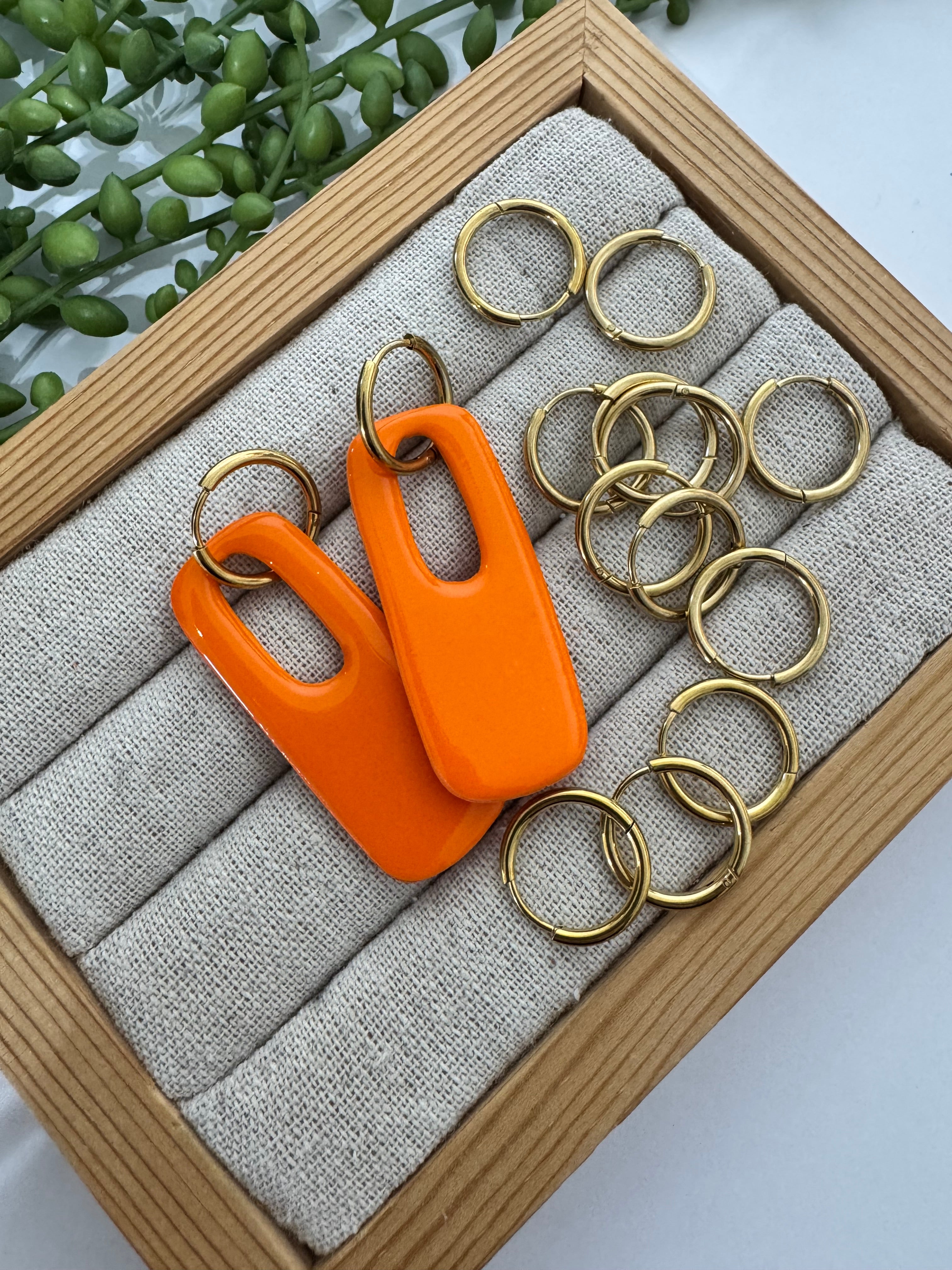 Hoop "Huggie" RVS