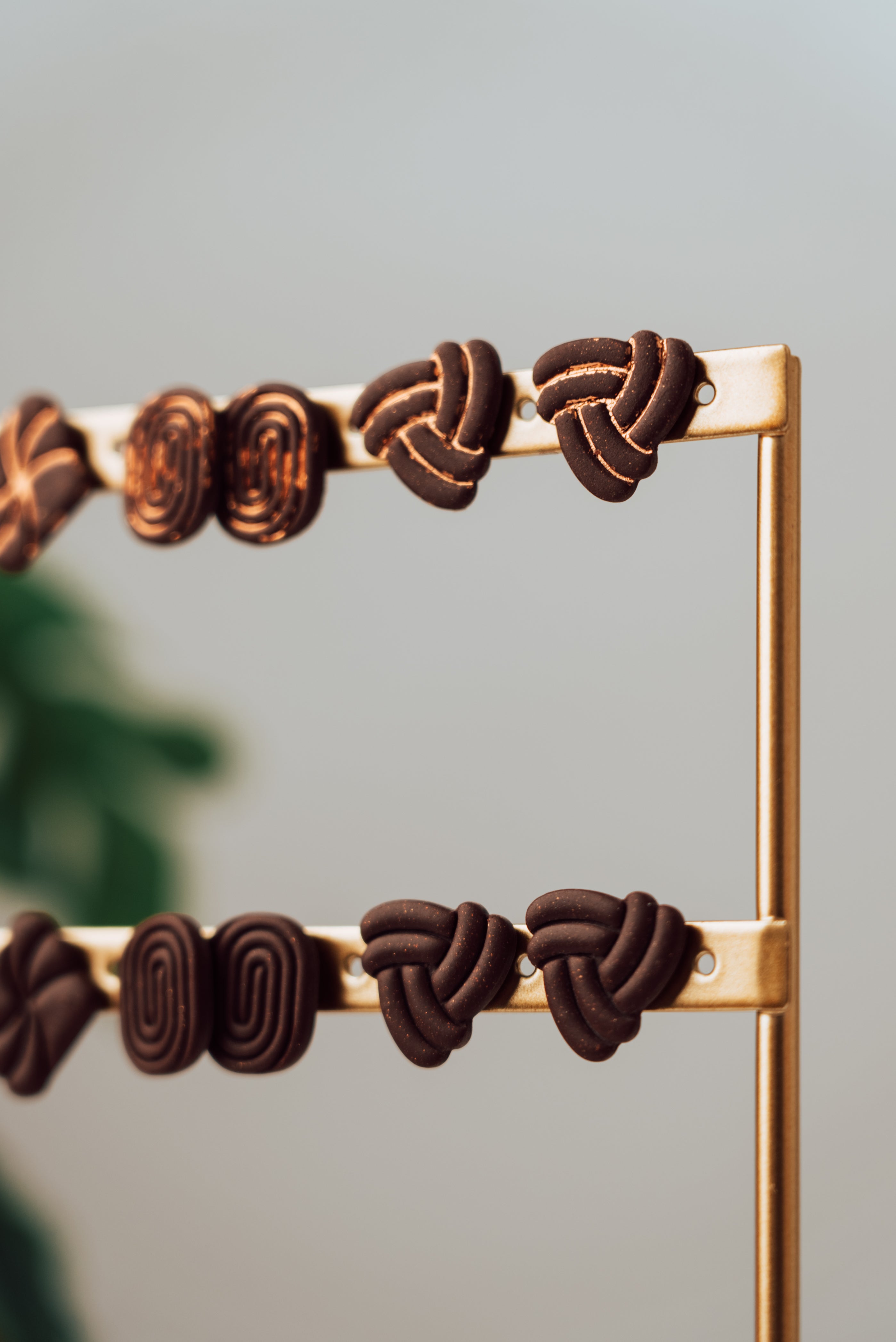 “Phoebe" claycutter