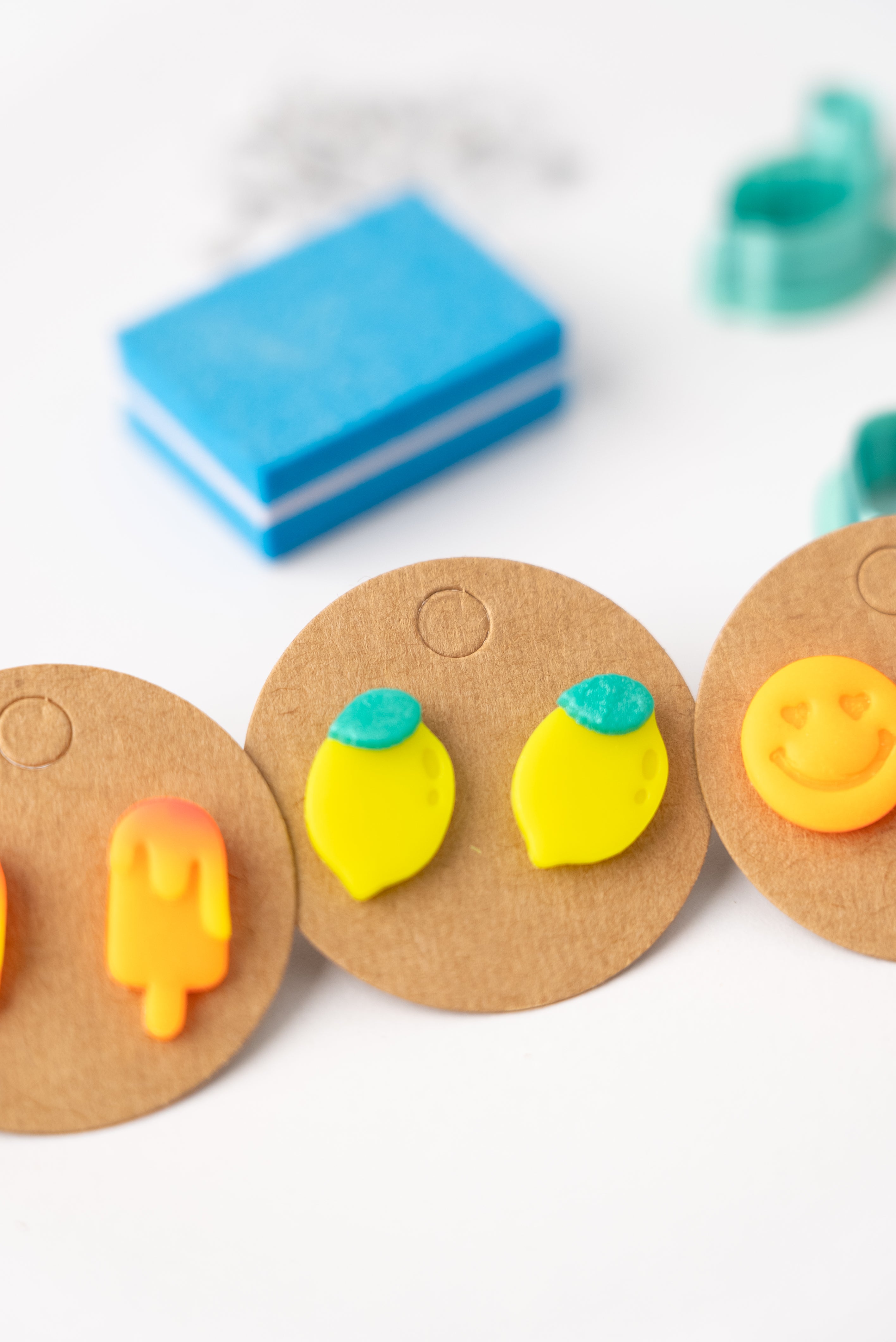 "Funky Fluo" DIY box for Kids&Teens