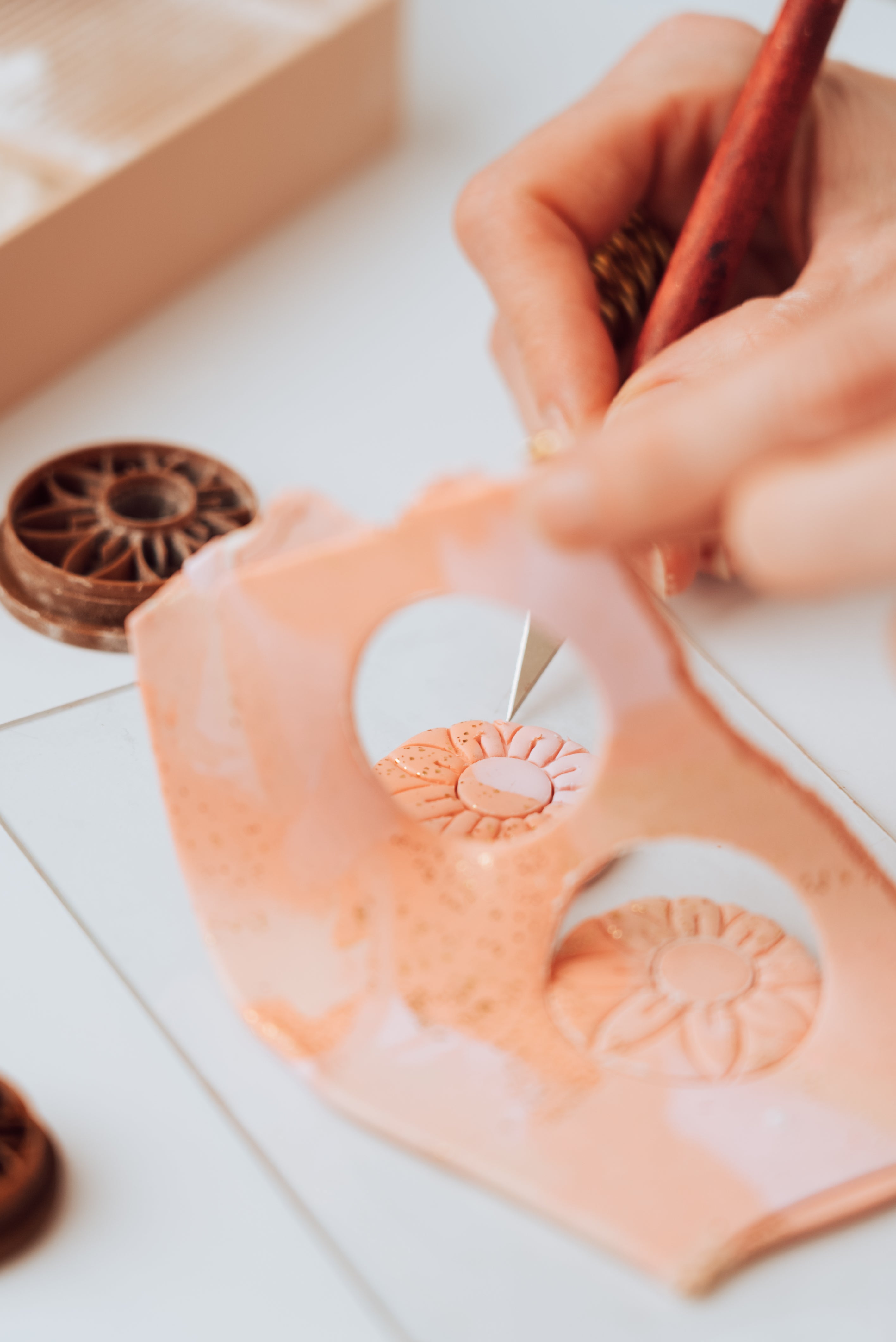 "Easy Ella" claycutter (S/M)