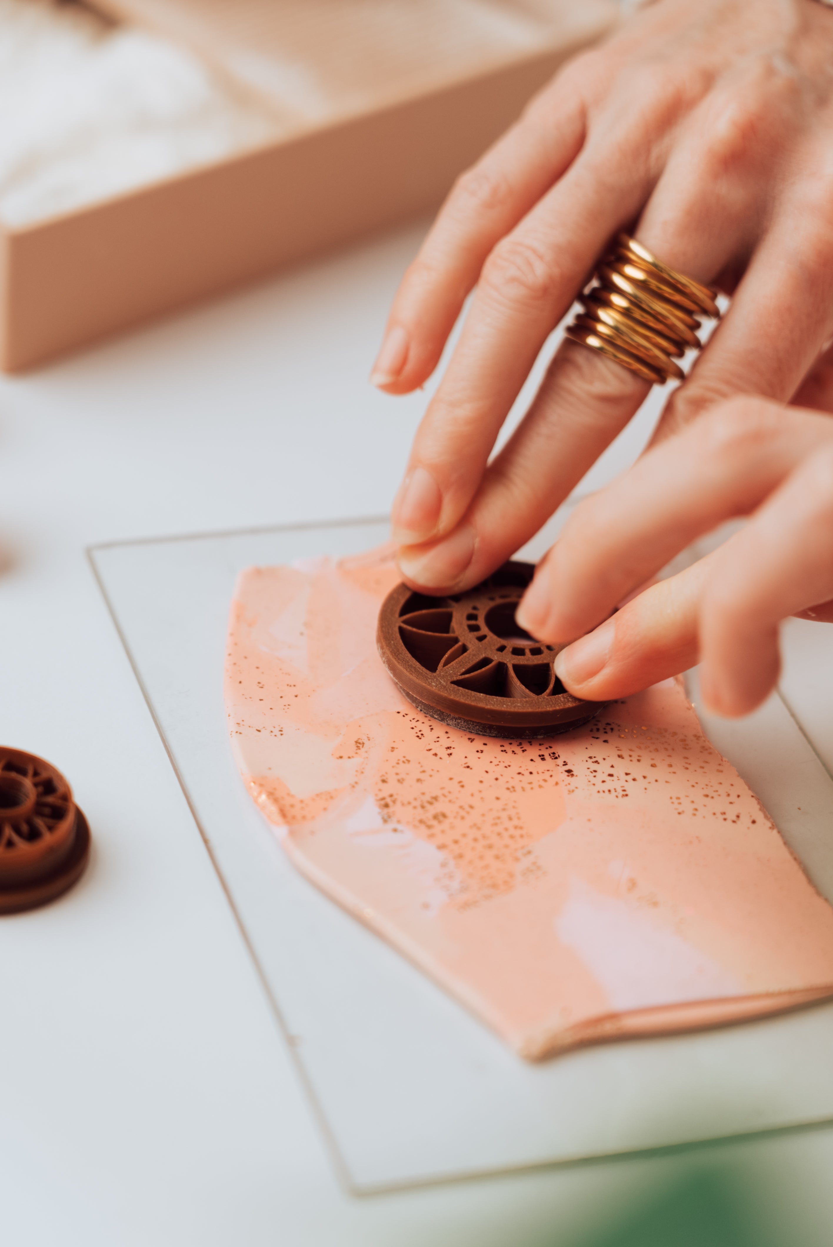 "Easy Ella" claycutter (S/M)